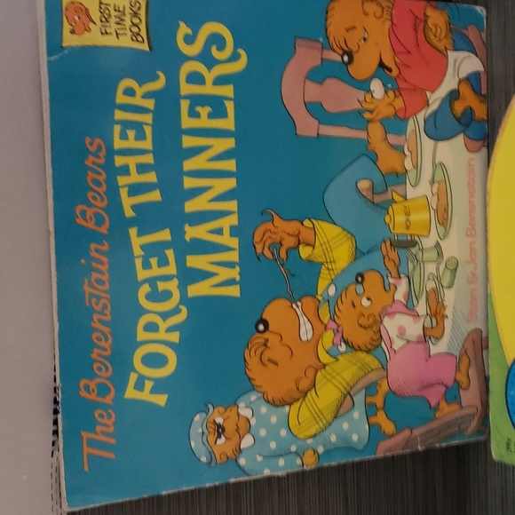 5 Kids Book Lot of Great Fun, Learning, Holidays and Children Fiction Stories - Picture 5 of 12